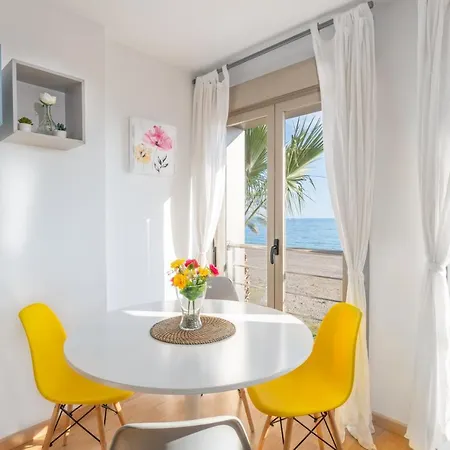 Wintowinrentals Bezmilianaplaya Maritimo Virgen Del Carmen Lejlighed Rincón de la Victoria